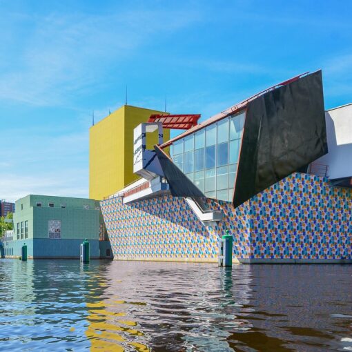 Parkeergarage-Museum-Centrum-Gebouw